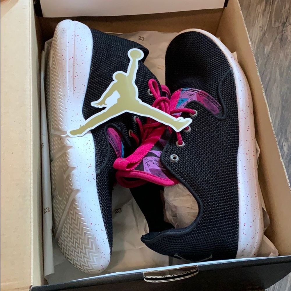 Euc Jordan Eclipse Gg 6y - image 8